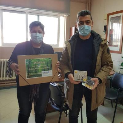 Παράδοση φωτογραφικών μηχανών και εκπαιδευτικού παιχνιδιού 3