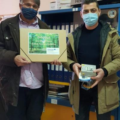 Παράδοση φωτογραφικών μηχανών και εκπαιδευτικού παιχνιδιού 1